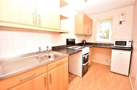 1 bedroom flat to rent - Photo 4