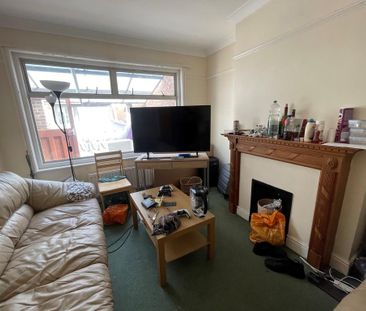 House to rent - Photo 1