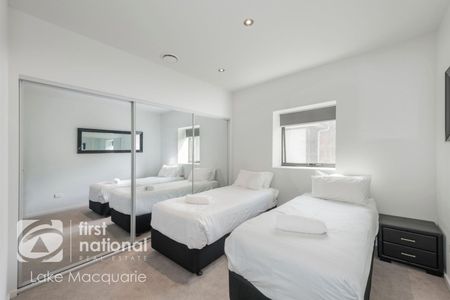 MODERN APARTMENT FOR LEASE - Photo 4