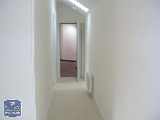 Location appartement 3 pièces de 64.9m² - Photo 1