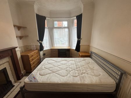 Garth Terrace, Burton Stone Lane - P1277 - Photo 3