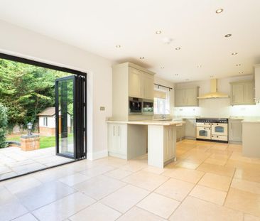 5 bedroom detached house to rent - Photo 5