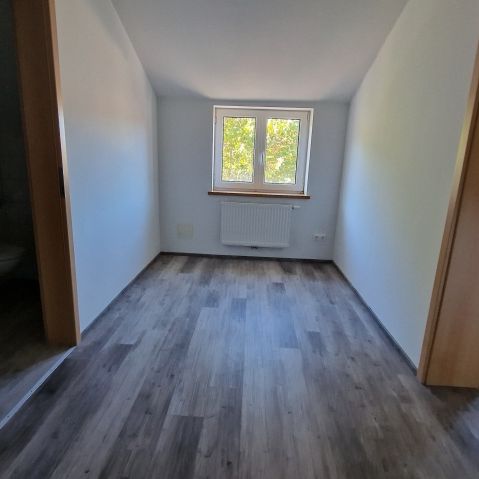 15031 Neu ausgebaute Dachgeschoßwohnung! - Photo 1