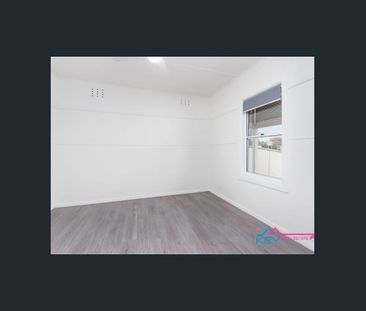 Conveniently Located - Photo 5