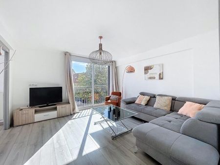 Location Appartement 3 pièces Meublé 65m² AJACCIO 20090 - Photo 2