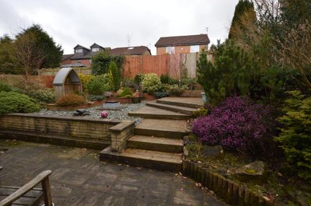 4 bedroom detached house to rent - Photo 2