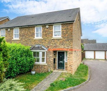 3 bedroom semi-detached house to rent - Photo 5