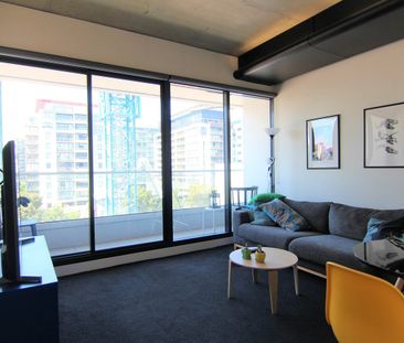 Fully Furnished Specious Inner City Sanctuary - Photo 1