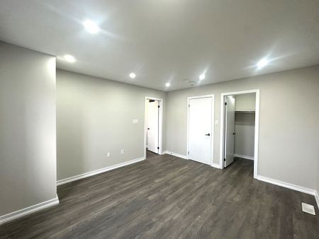 For Lease - 112 Golden Springs Drive, Brampton, Ontario - Photo 4