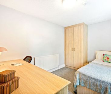 Estcourt Terrace, Headingley, LS6 3EY - Photo 5