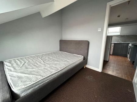 Apt 2, 121 Falls Road, Belfast BT12 6AA - Photo 4