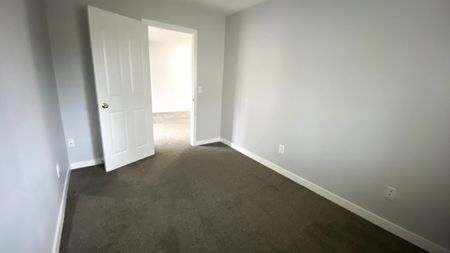 203-4724 Uplands Drive - Photo 5