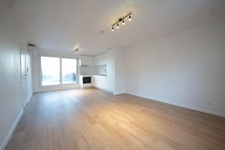 Gerenoveerd appartement met drie slaapkamers te huur in Lievegem - Photo 5