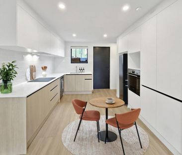 2 bedroom townhouse in Blockhouse Bay - Photo 1