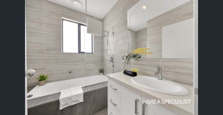 Modern Family home near all the amenities!!! - Photo 2