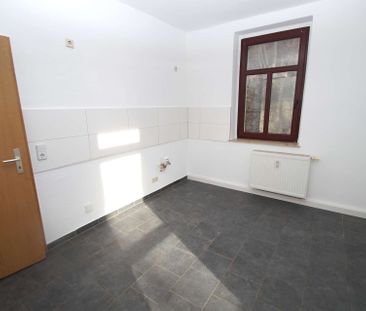 2-Zimmer-Wohnung mit BALKON, große Küche, Badewanne – frisch renoviert - Photo 3