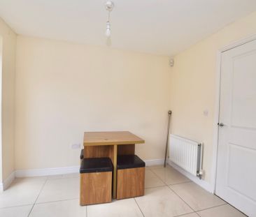 3 bed Terraced in Rainbow Road Erith, Dartford, DA8 2BT - Photo 4