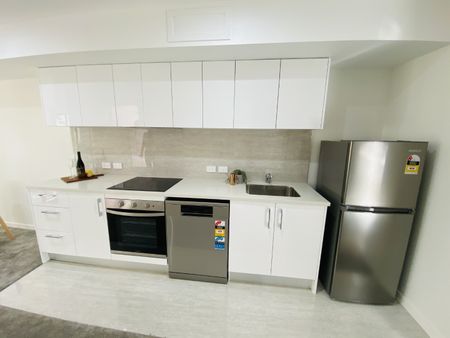 Fully Furnished & Parking Onsite! - Photo 3