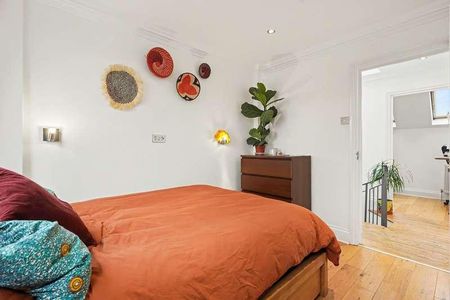 Hornsey Road, London, N19 - Photo 4