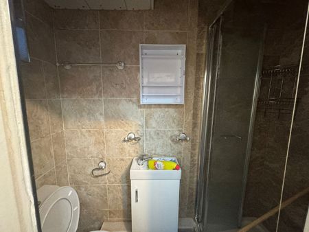 Riddlesdown Road, Croydon, CR8 1 - Photo 4