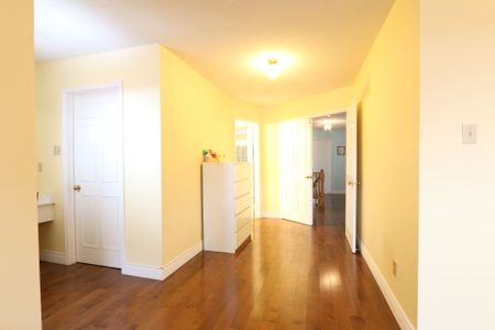 For Lease - 28 Bauer Crescent, Markham, Ontario - Photo 4