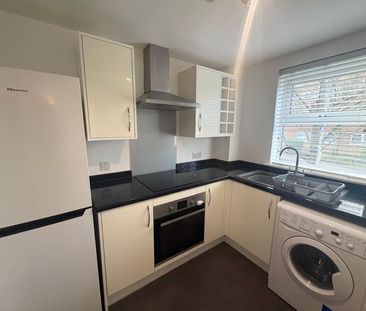 Bell Chase, Aldershot, GU11 - Photo 6