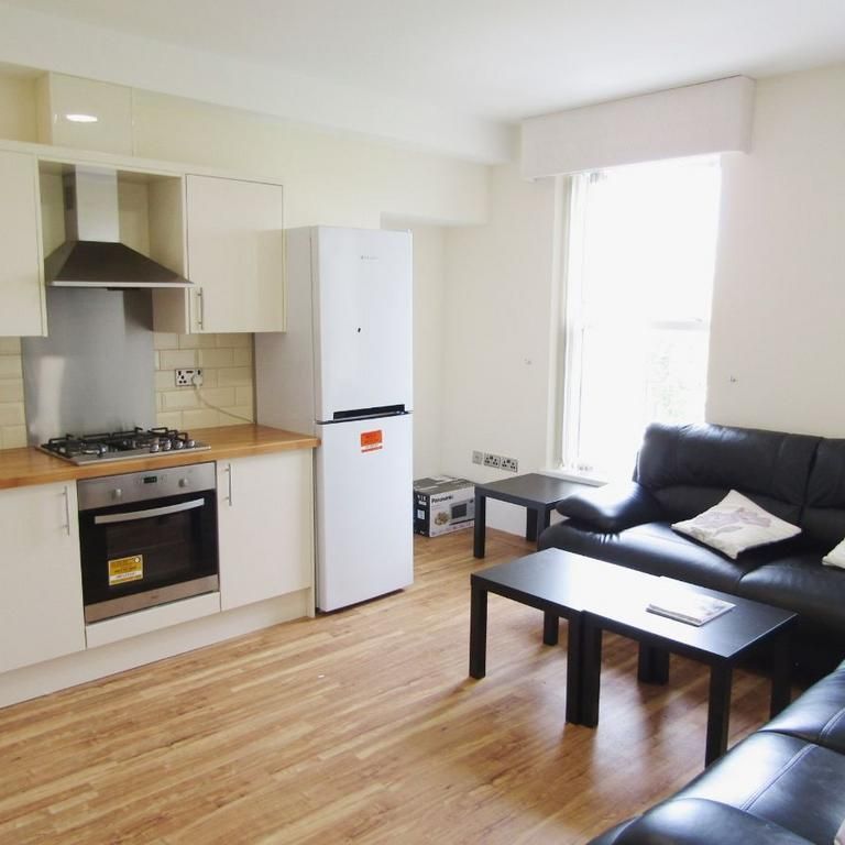 4 bedroom maisonette to rent - Photo 1