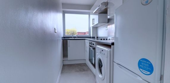 1 bedroom flat to rent - Photo 2