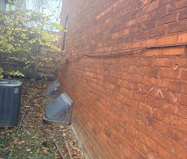 For Lease - 201 Darling Street, Brantford, Ontario - Photo 3