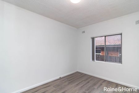 2/45 Iron Street, North Parramatta, NSW 2151 - Photo 2