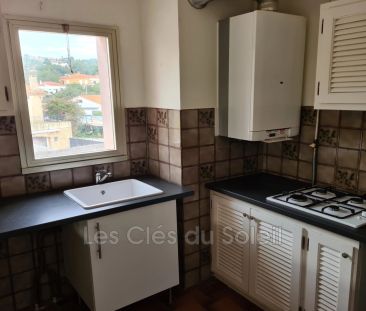 Location appartement 2 pièces 44 m² Bandol - Photo 2