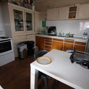 Lovely living in May - Photo 2