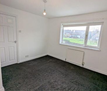 2 bedroom semi-detached house to rent - Photo 3
