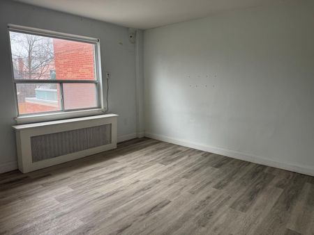 For Lease - 607 Kingston Road Unit# #2, Toronto, Ontario - Photo 5