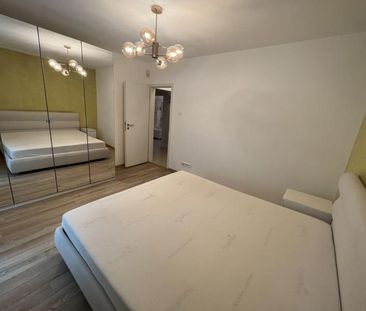 Apartament Lux 4 camere metrou loc parcare - Fotografie 4