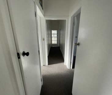 Updated three-bedroom home - Photo 2