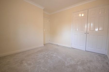 3 bedroom House To Let - Photo 5