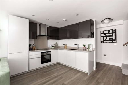 2 bedroom mews house in a contemporary development at the edge of The Pantiles - Photo 5