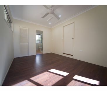 Family home in the heart of Paradise Point - Photo 6