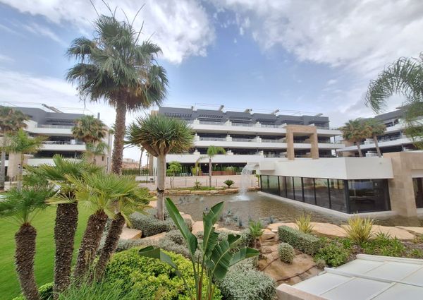 Ref.7533 Two-Bedroom Apartment in the Residential Complex Flamenca Village.