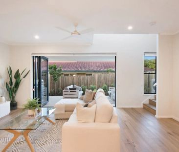 “Spacious 4-Bedroom Townhome with Quality Finishes” - Photo 5