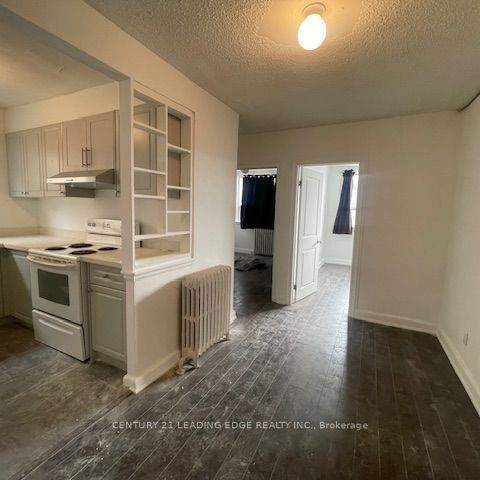 For Lease - 1516 Eglinton Avenue Unit# Apt 1, Toronto, Ontario - Photo 1