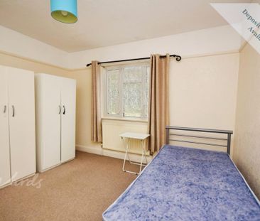 3 bedroom terraced house to rent - Photo 2