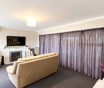 172B Albany Highway, Greenhithe - Photo 2