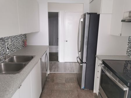 For Lease - 238 Doris Avenue Unit# 2502, Toronto, Ontario - Photo 3