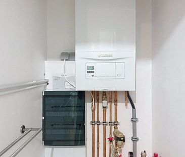 Volledig gerenoveerd appartement met 3 slaapkamers en garage in cen... - Foto 6