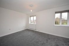 3 bed House - Semi-Detached for Rent - Photo 5