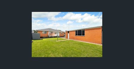 Charming Home in the Heart of Newtown - Photo 3