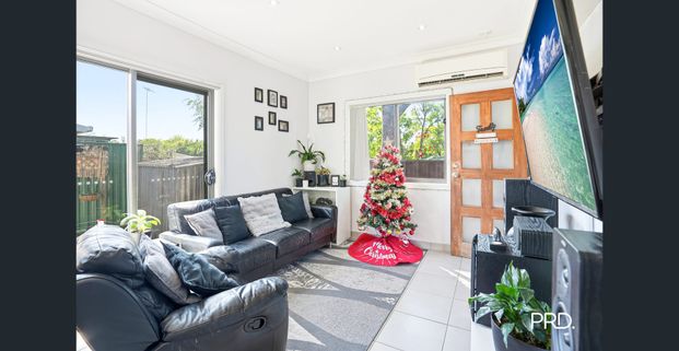 Cozy 2-Bedroom Granny Flat for Rent in Cranebrook - Photo 1