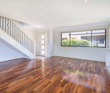 5/404 Forest Road, Kirrawee NSW 2232 - House For Rent | Domain - Photo 1